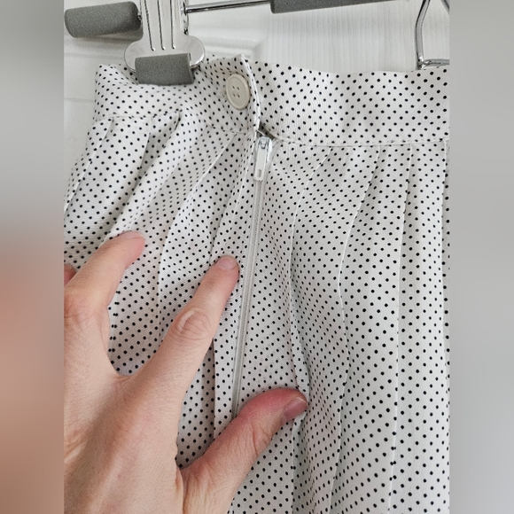 Vintage Pleated Midi Skirt - Picture 3 of 5